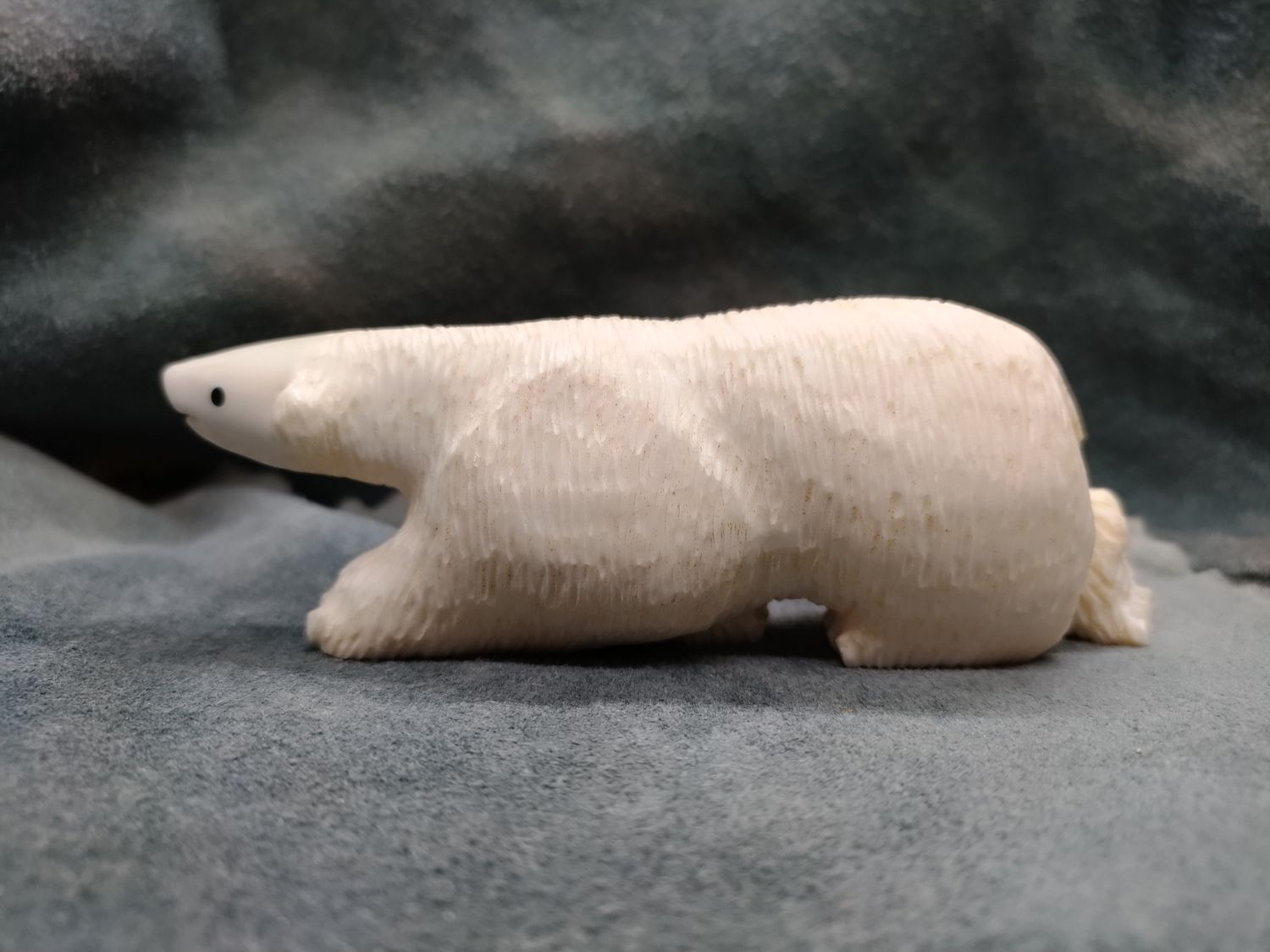 Walking Polar Bear 