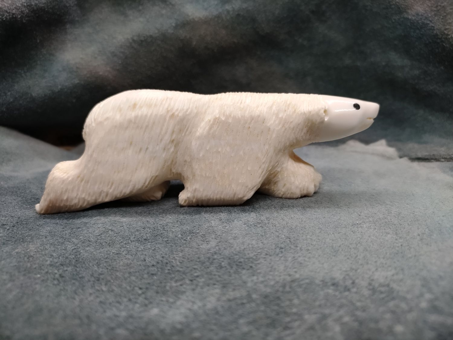 Walking Polar Bear 