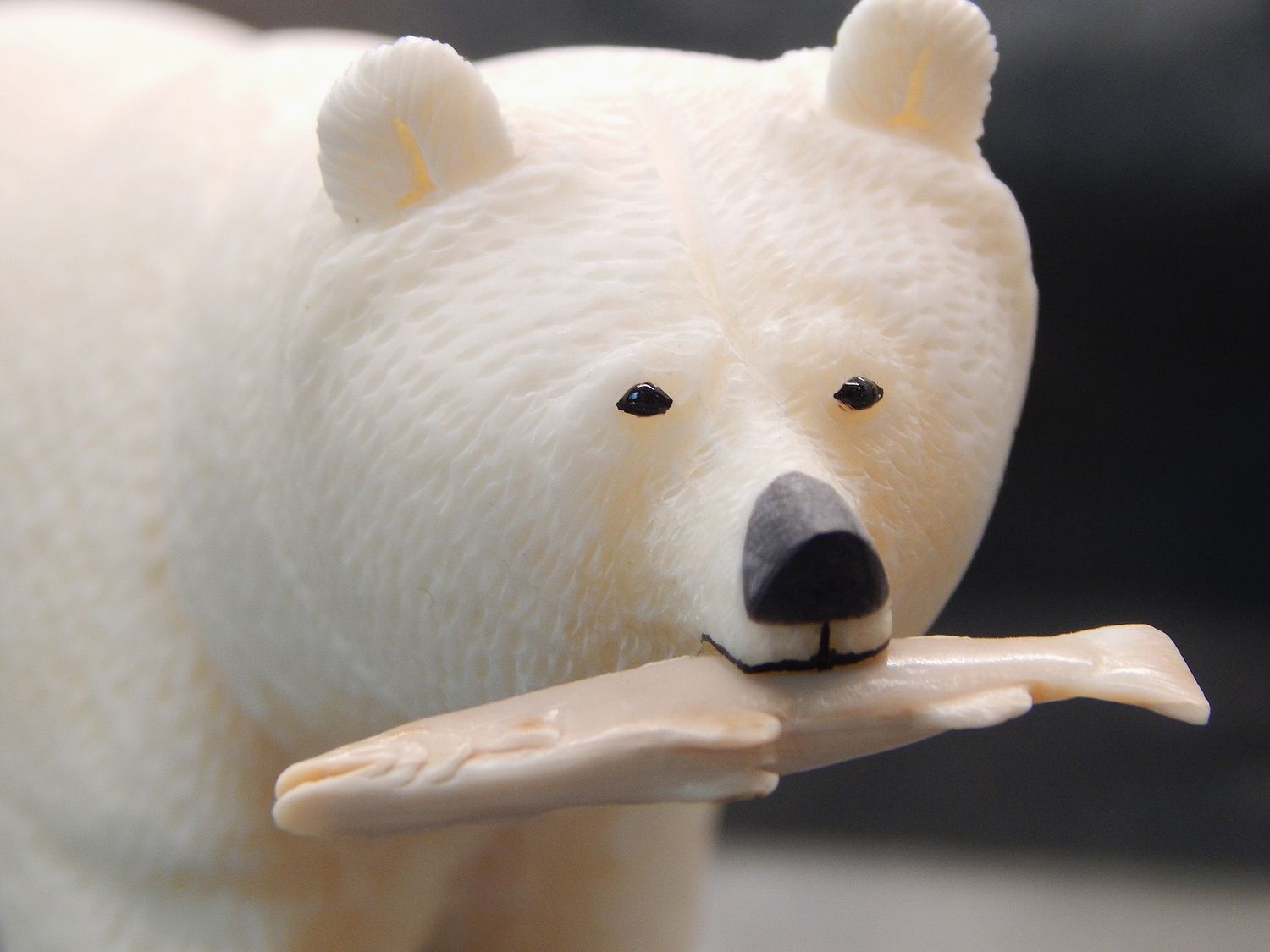 Textured Walking Grizzly with Fish