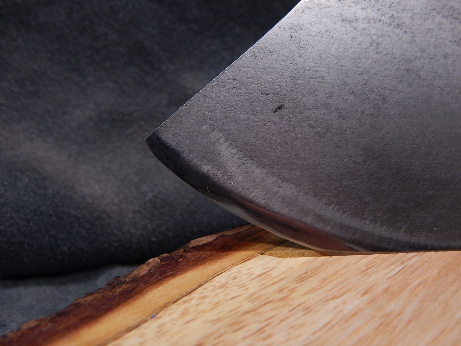 High Carbon Steel Fish River Ulu With Caribou Antler Handle