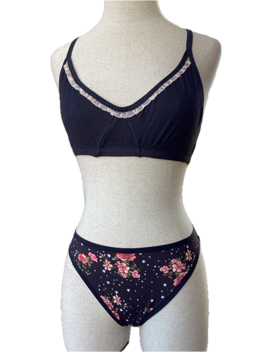 Black Lace &amp; Floral Bralette Set
