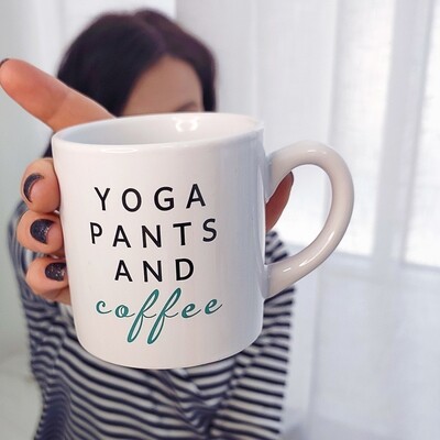 Кружка маленькая Yoga pants and coffee
