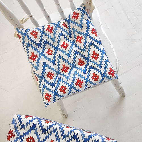 Подушка на стул с завязками Этно орнамент
