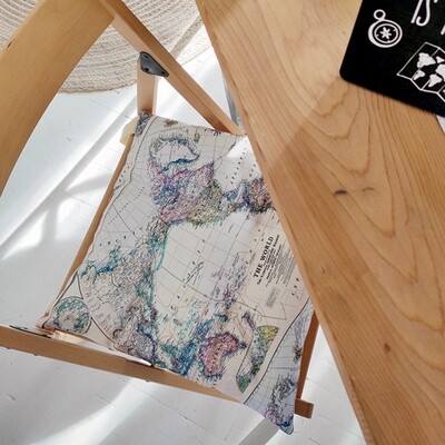 Подушка на стілець із зав'язками Мапа