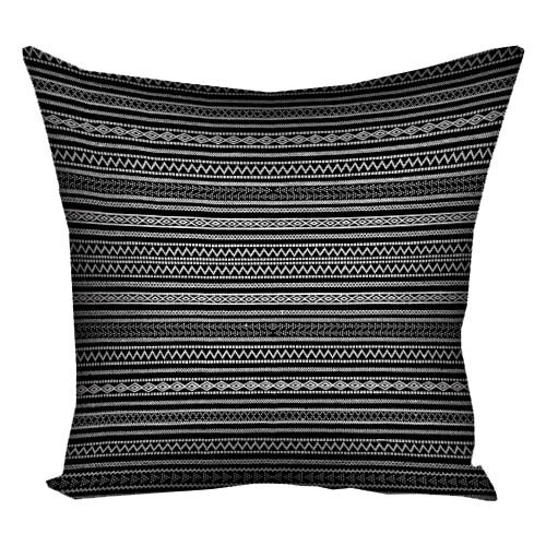 Наволочка для подушки 30х30 см Черно-белый линейный орнамент
