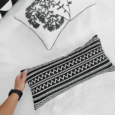 Подушка для дивана (бархат) 50х24 см Белый орнамент на черном фоне