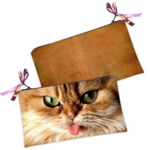 Женская косметичка Рыжый кот с языком