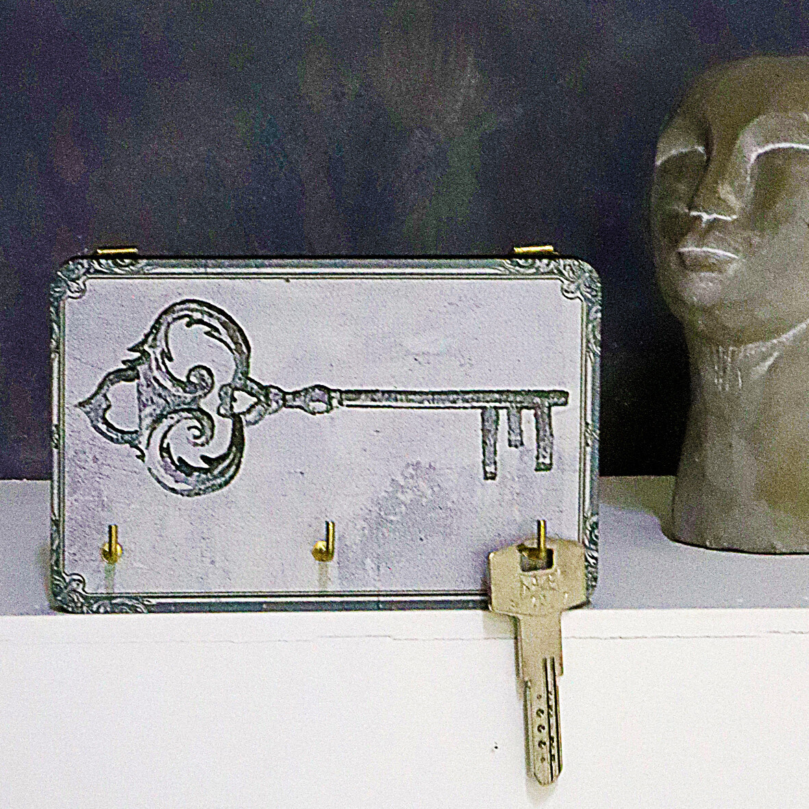 Ключница настенная маленькая, 10х15 см Старинный ключ
