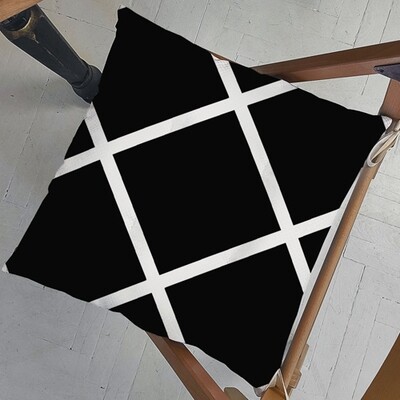 Подушка на стул с завязками Крупная черно-белая клетка