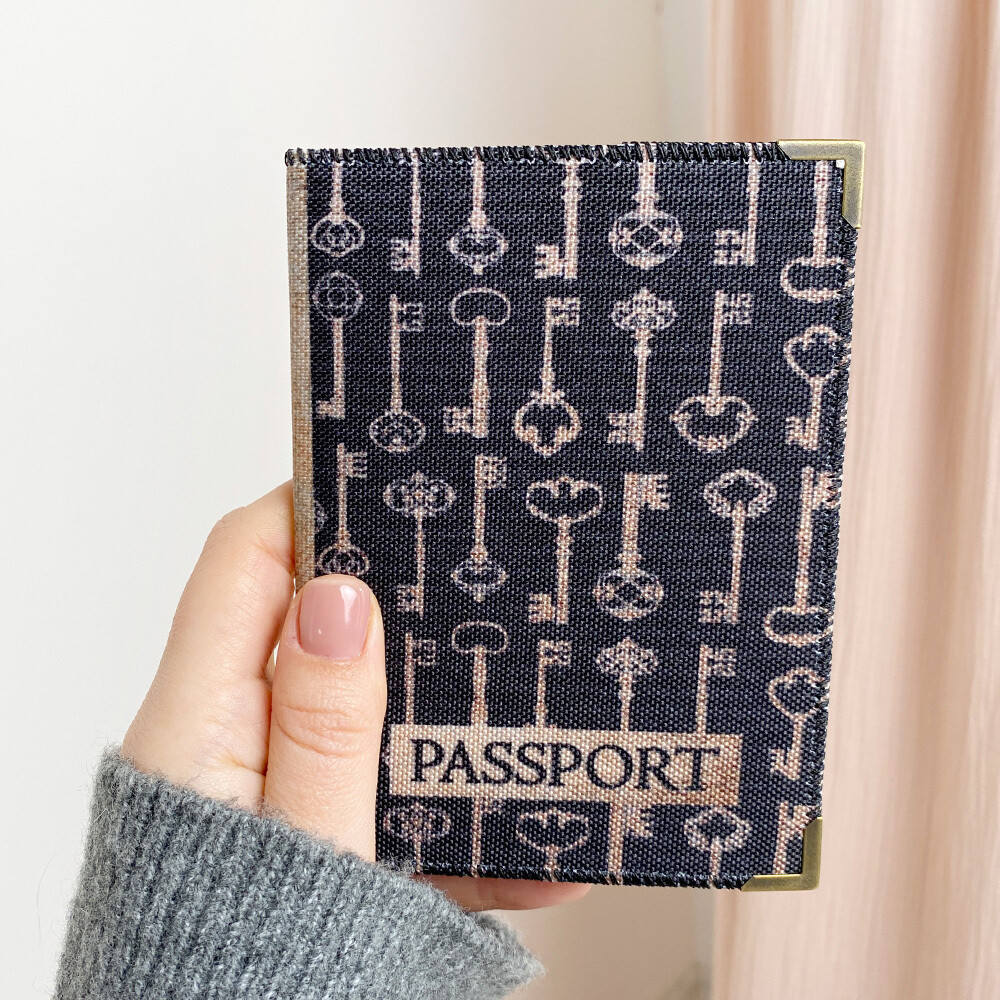 Обложка на паспорт Ключи