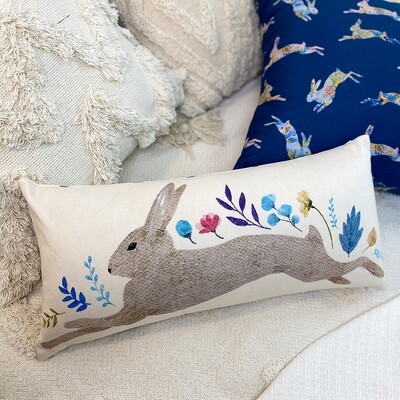 Подушка для дивана (бархат) 50х24 см Заяц и цветы
