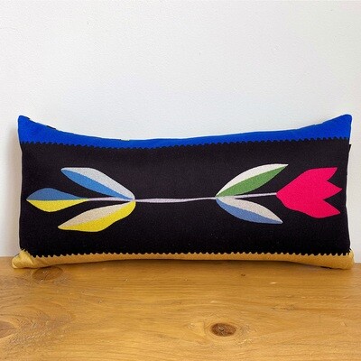 Подушка для дивана (бархат) 50х24 см Цветок-стрела