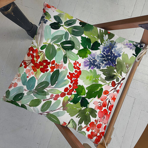 Подушка на стул с завязками Ягоды, листья и цветы