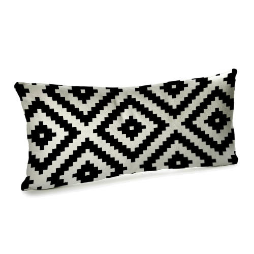 Подушка для дивана (бархат) 50х24 см Чёрно-белый геометрический ромб