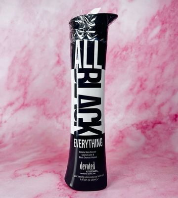 Devoted Creations All Black Everything Dark Bronzer (250 ml)
