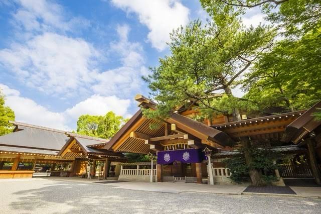 🌿 Atsuta Shrine, Garden Paths &amp; Old Port Roads