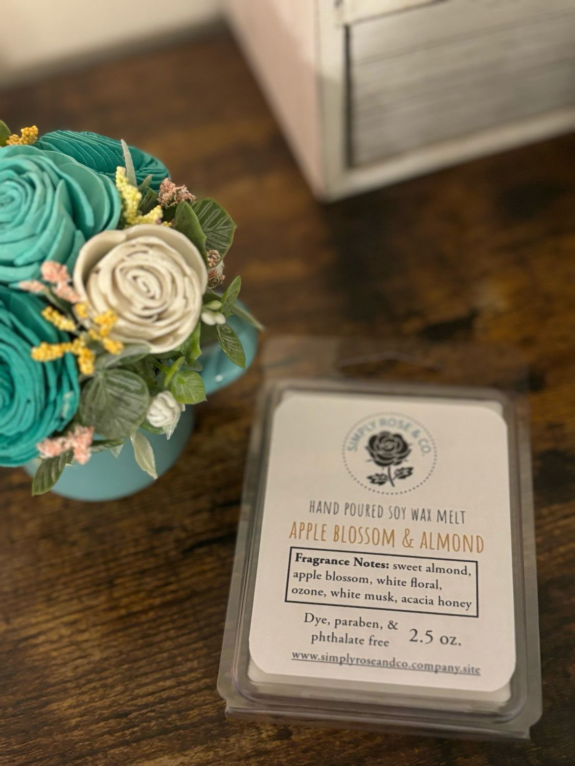 Apple Blossom &amp; Almond- Melt