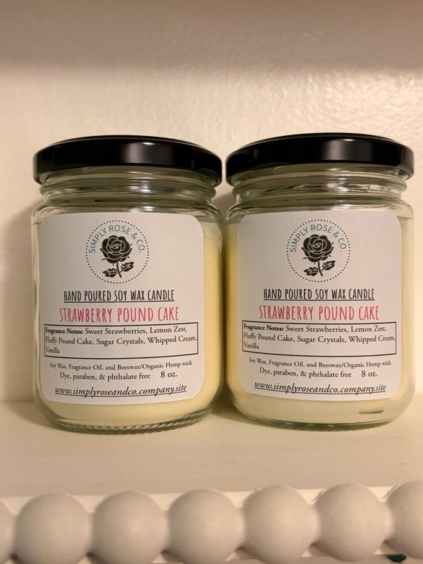 Strawberry Pound Cake- 8 oz. Candle