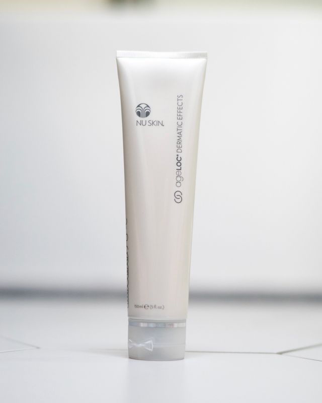 Dermatic Effects Firming Cream