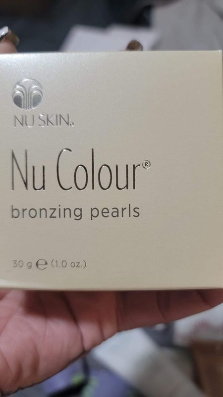 Bronzing pearls