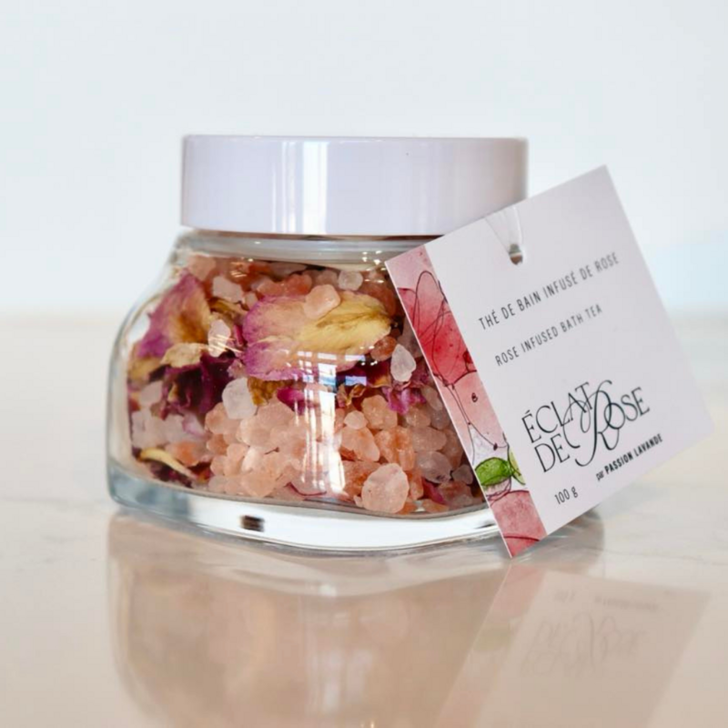 Thé de bain infusé de roses