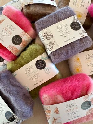 Savon en barre mystère, feutré avec laine d’alpaga du Québec