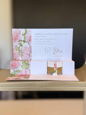 DUO ÉCLATANT Soin nourrissant &amp; repulpant pour les lèvres et Gommage au sucre pour les lèvres - Éclat de Rose