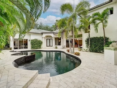 $245 | Help! I'm in RUSH for FREE UP SCALE HOUSING OR A FREE PROFESSIONAL LIVE IN HELPERS! (1 YEAR SILVER VERIFIED MEMBERSHIP)