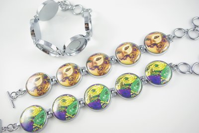 Artclix Mardis Gras Bracelet Buttons