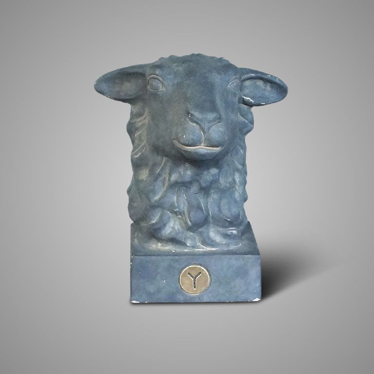 Brynxz | Schaap | Op sokkel
