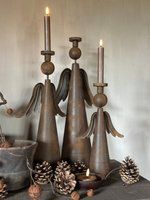 Roestige engel | S