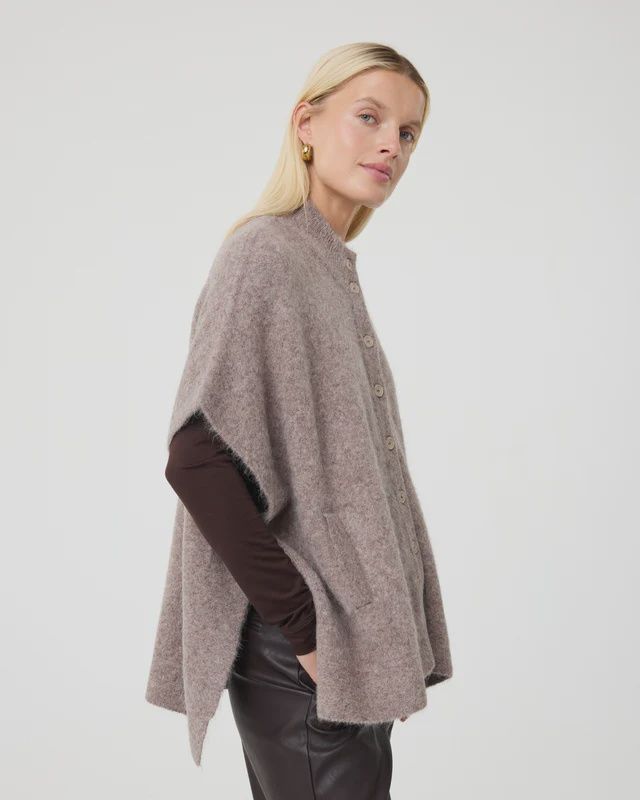 KN Pleunie Poncho