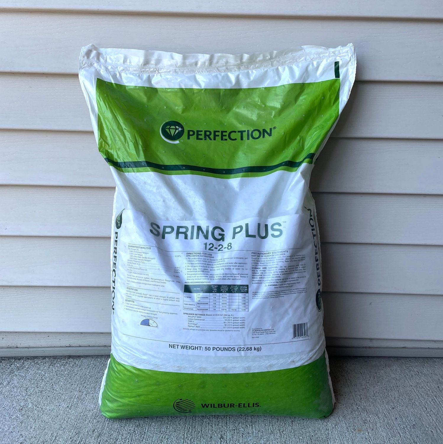 12-2-8 – Wil-Gro Pro Spring Plus Fertilizer - with Iron for Moss Control