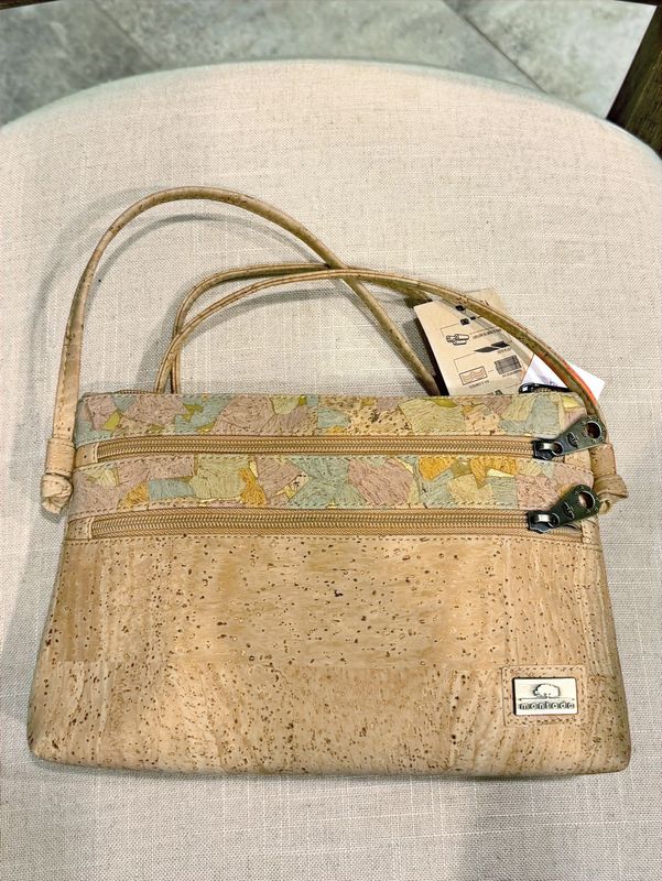 crossbody envelope with long front pockets 23004