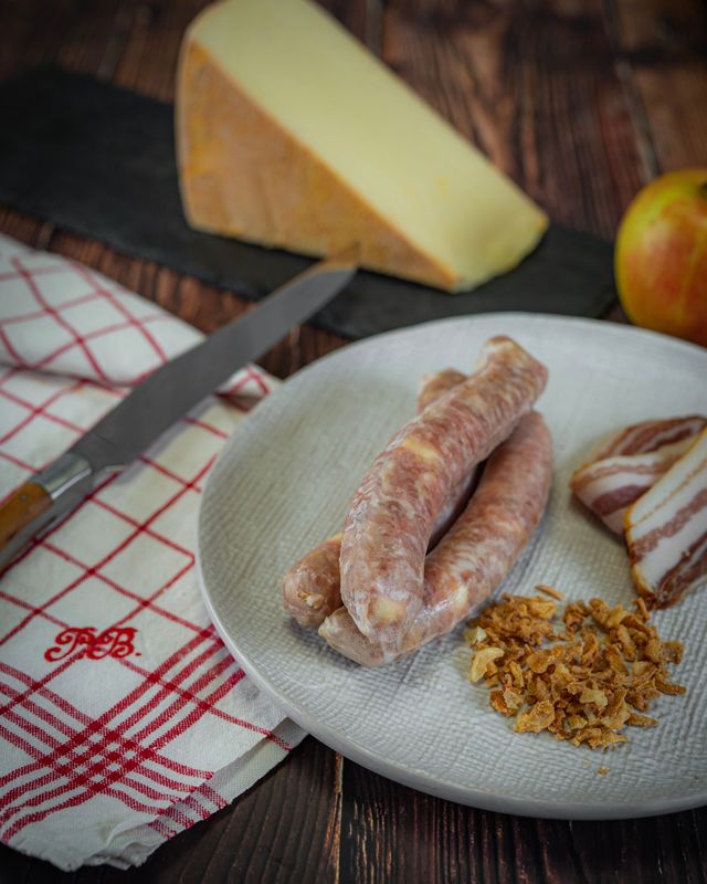 Hüttenbratwurst Hüttenbratwurst