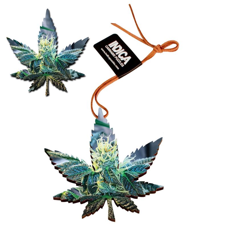 Leaf Shape Magnet/Ornament: "Gary GNU II"