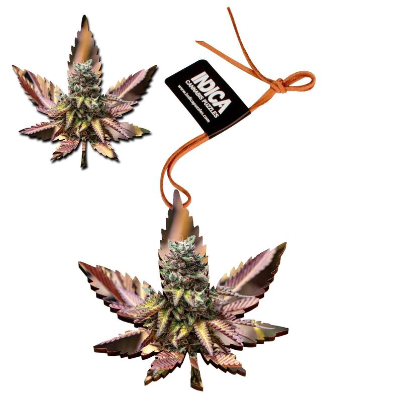 Leaf Shape Magnet/Ornament: "Gelato Cake"