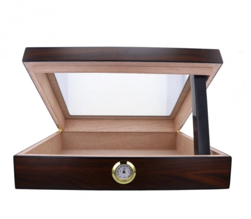 Humidor - Walnut - 260x220x67mm - Bookwill