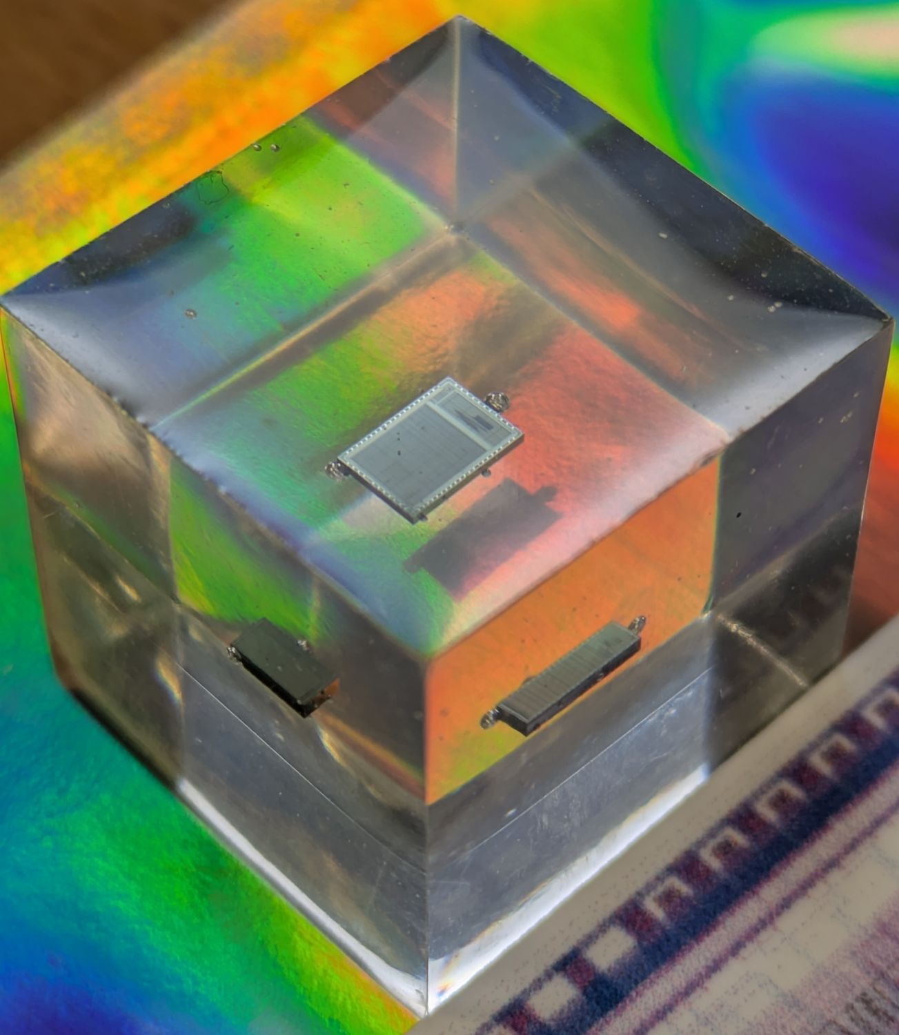 Bare die cast in resin - MPW1