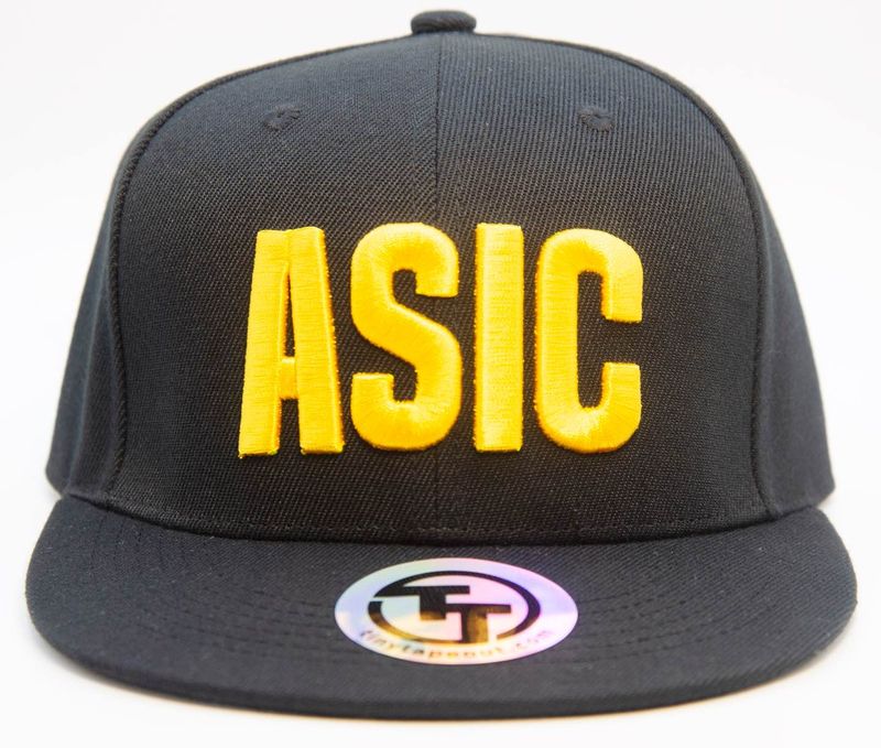 &#39;ASIC&#39; text baseball cap - flat peak