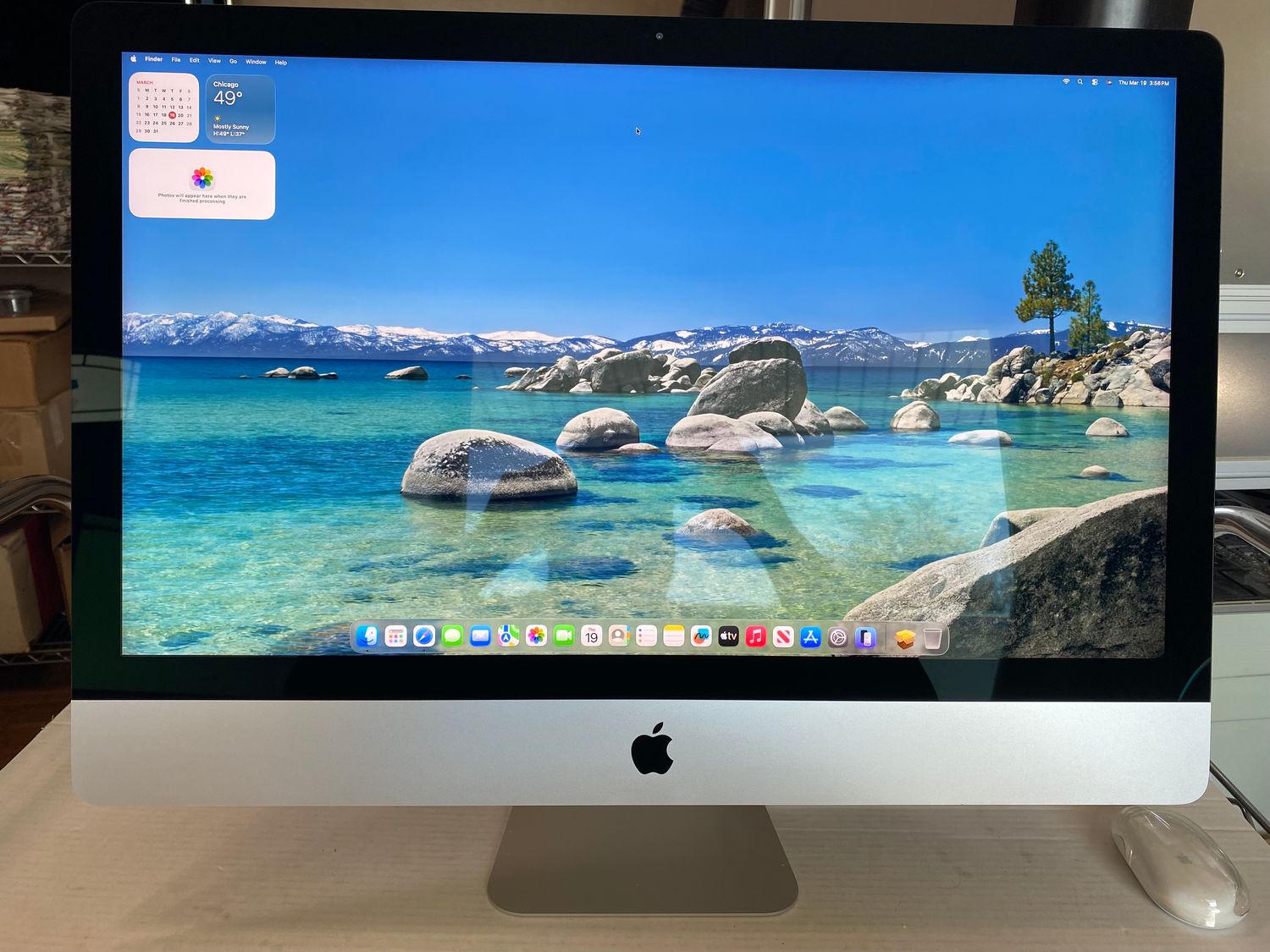 2020 Apple iMac 27" (3.3GHz 6-Core i5, 16GB DDR4 Ram, 512GB SSD, macos Tahoe) - Grade B