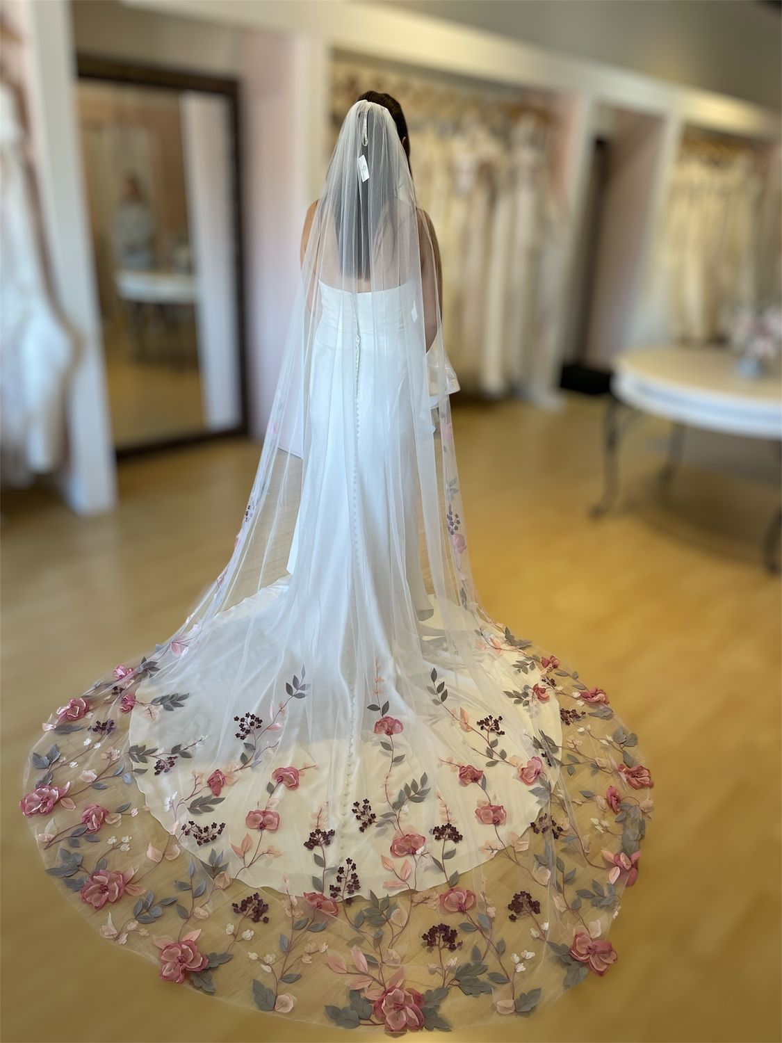 Maggie Sottero Lavinia Veil - Ivory/Multi