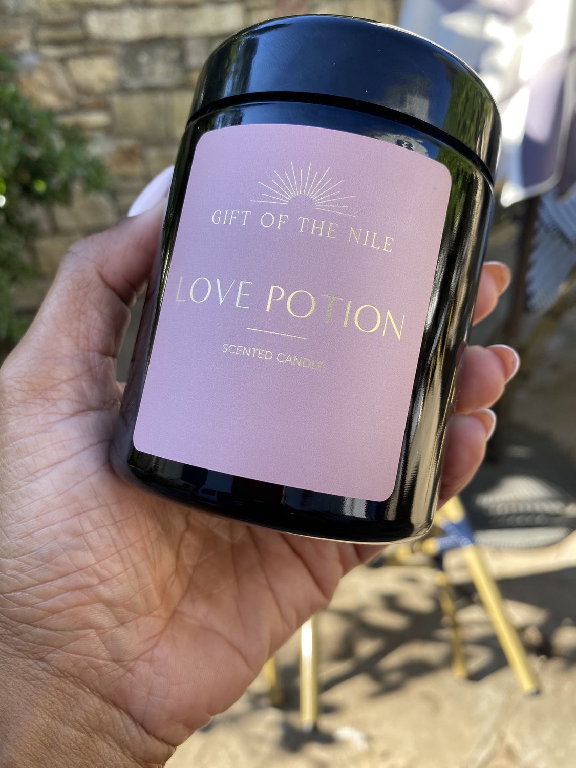 Gif of The Nile &#39;Hathor Love Potion&#39; Candle