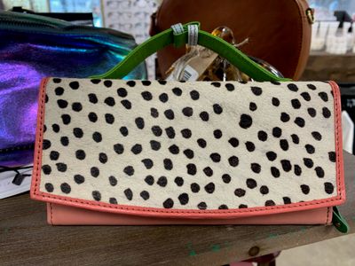 SO047031P Wallet w?Top Handle