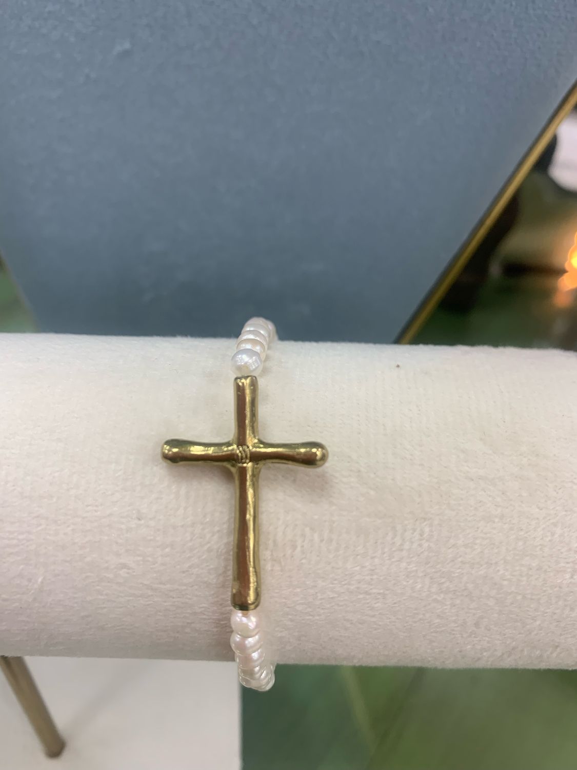 WP Poetic Cross Pearl Stretch Bracelet