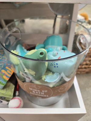 Wind Up Bath Swimmers #