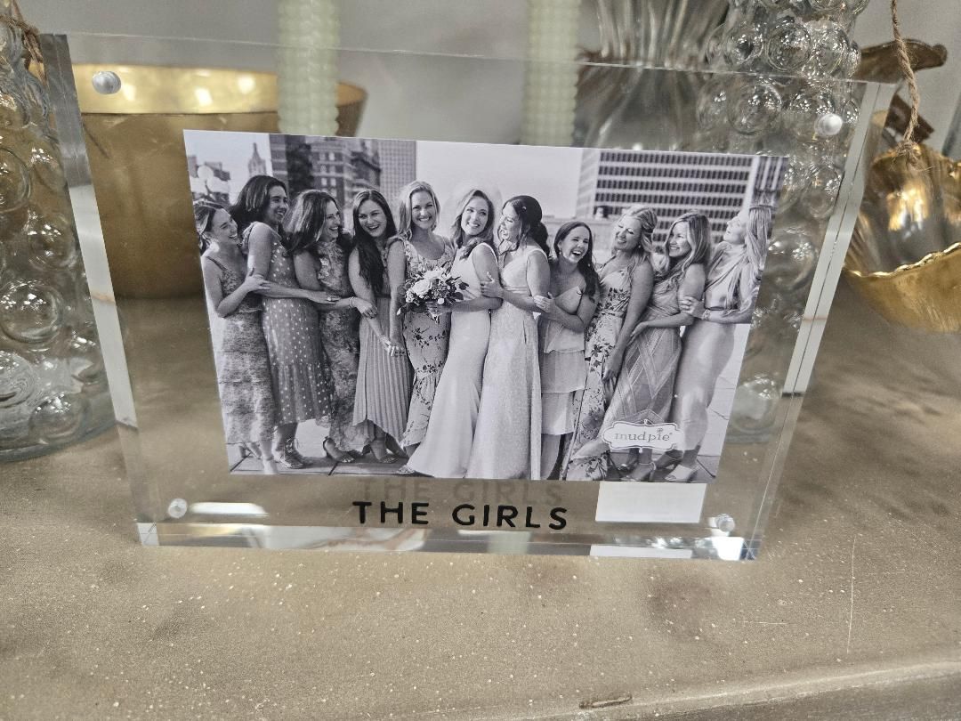 MP Acrylic Frame, Design: The Girls