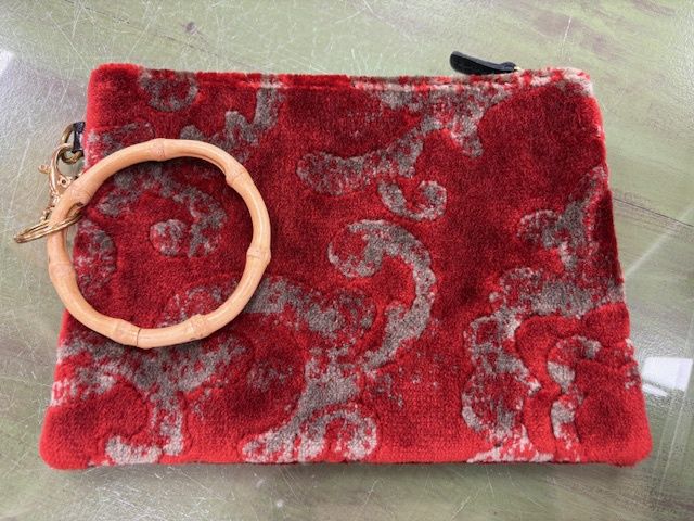 GG Violet Wristlet