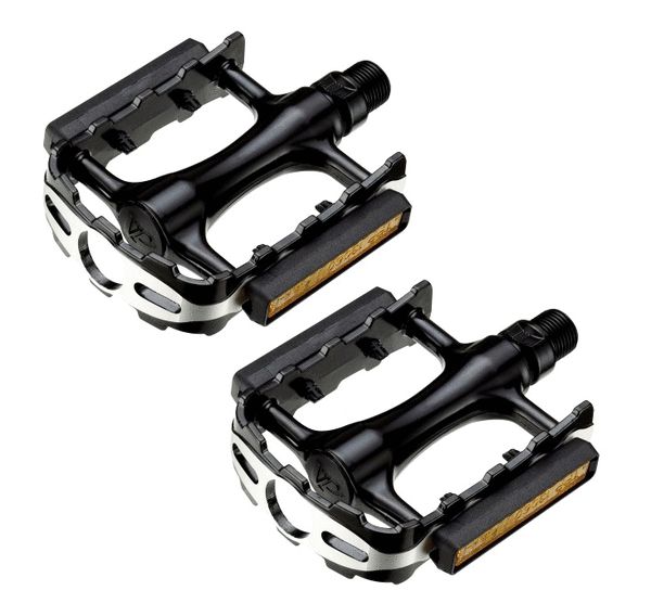 49N DLX TREKKING PDL - BLK/SLV
