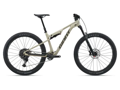 Giant Stance Medium Almond